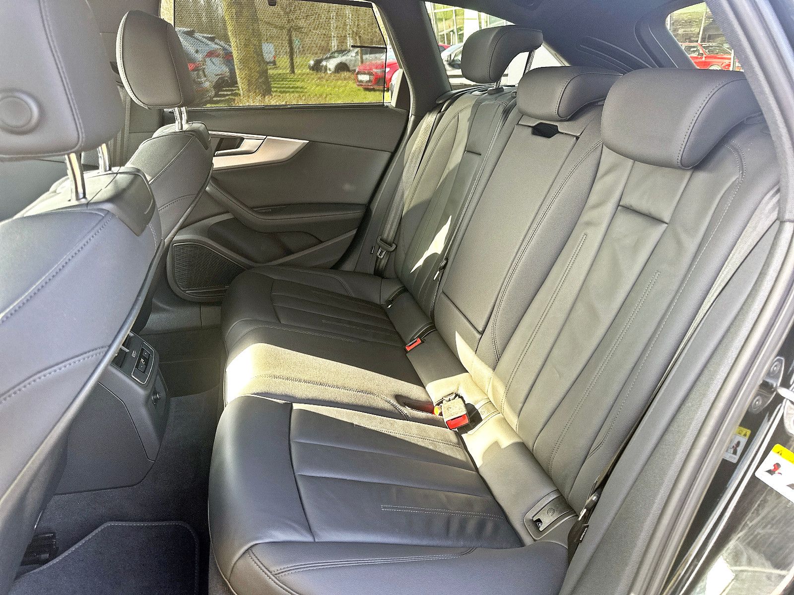 Audi A4 - Bild 26