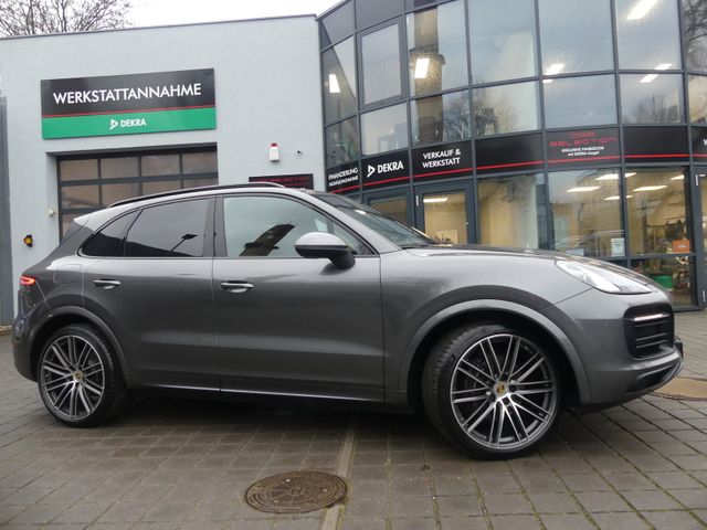 Porsche Cayenne 3.0 Turbo Sportpaket 22LM/HUD/SOFT/PANO