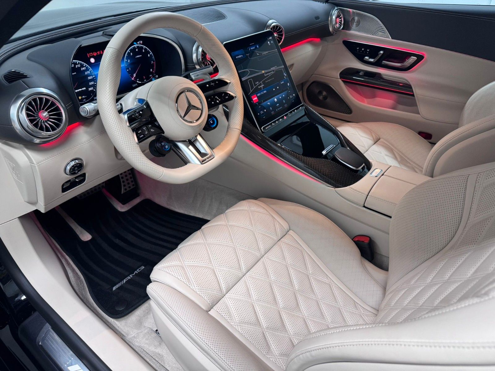 Fahrzeugabbildung Mercedes-Benz SL 63 4MATIC+ *MANUFAKTUR*KERAMIK*NIGHT*