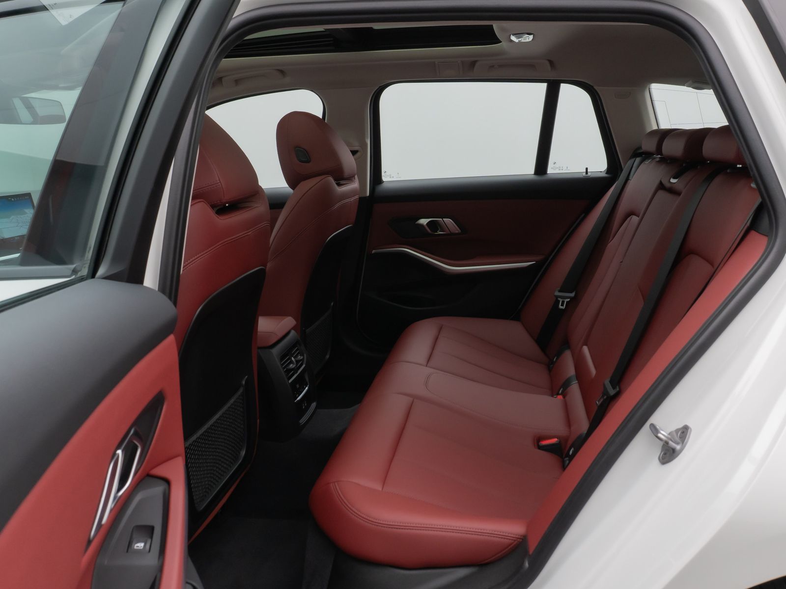 Fahrzeugabbildung BMW 330e xD Panorama DAB CockPit+ Widscr Sport Leder