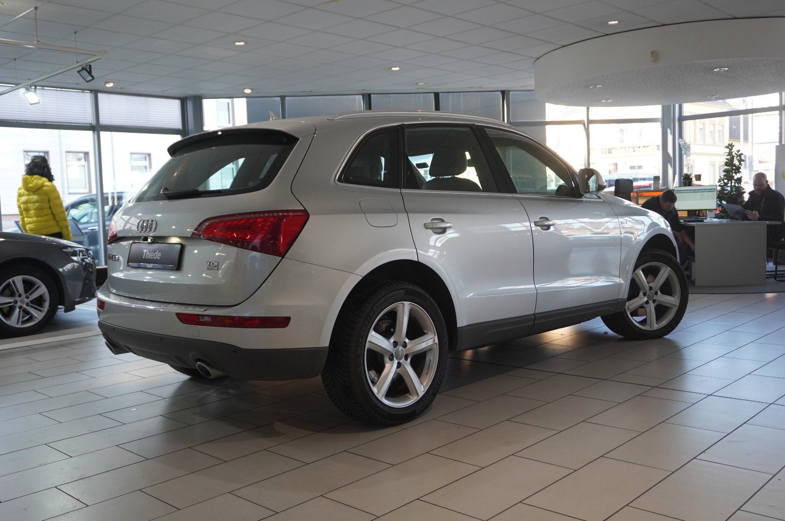 Fahrzeugabbildung Audi Q5 3.0 TDI V6 S-LINE QUATTRO NAVI/BI-XENON/SPORT