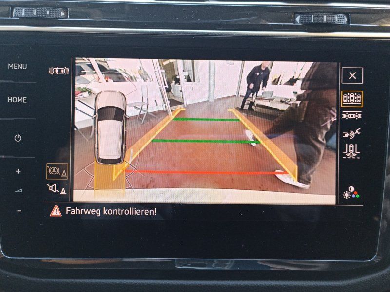 Fahrzeugabbildung Volkswagen Tiguan 1.4 TSI eHybrid R-Line  AHK+MATRIX-LED+NA