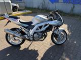 Suzuki SV650S - SUZUKI 2004 SV650