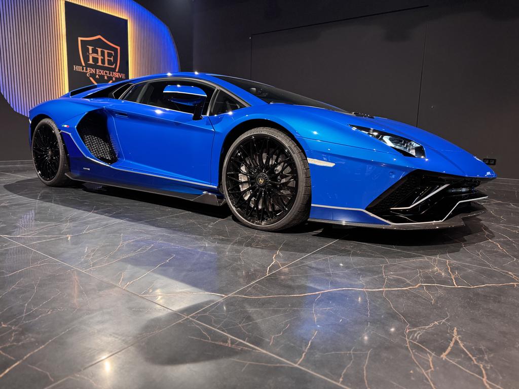 Lamborghini Aventador