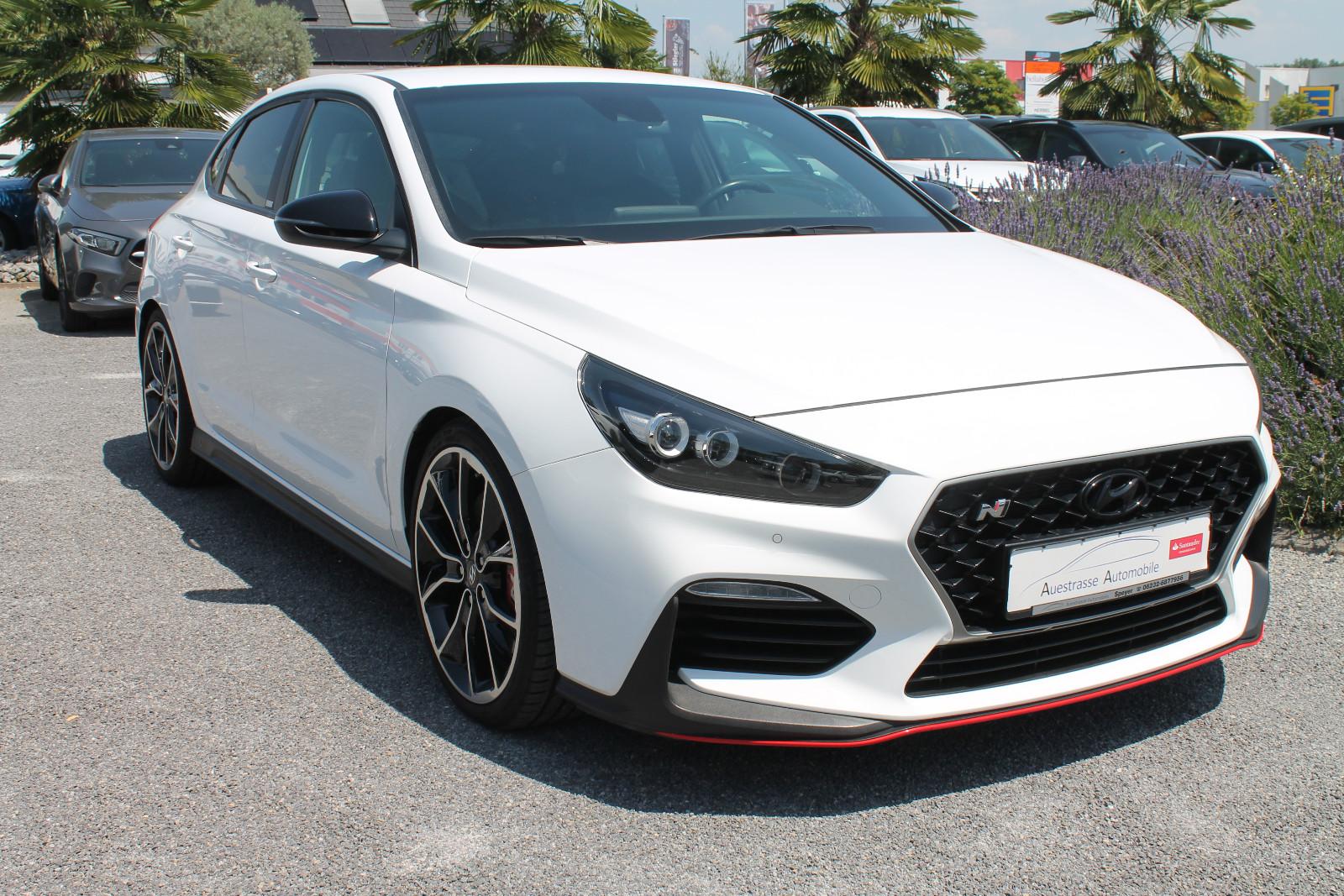 Hyundai i30N Perform. Fastback, Navi, el. Sitze, LED