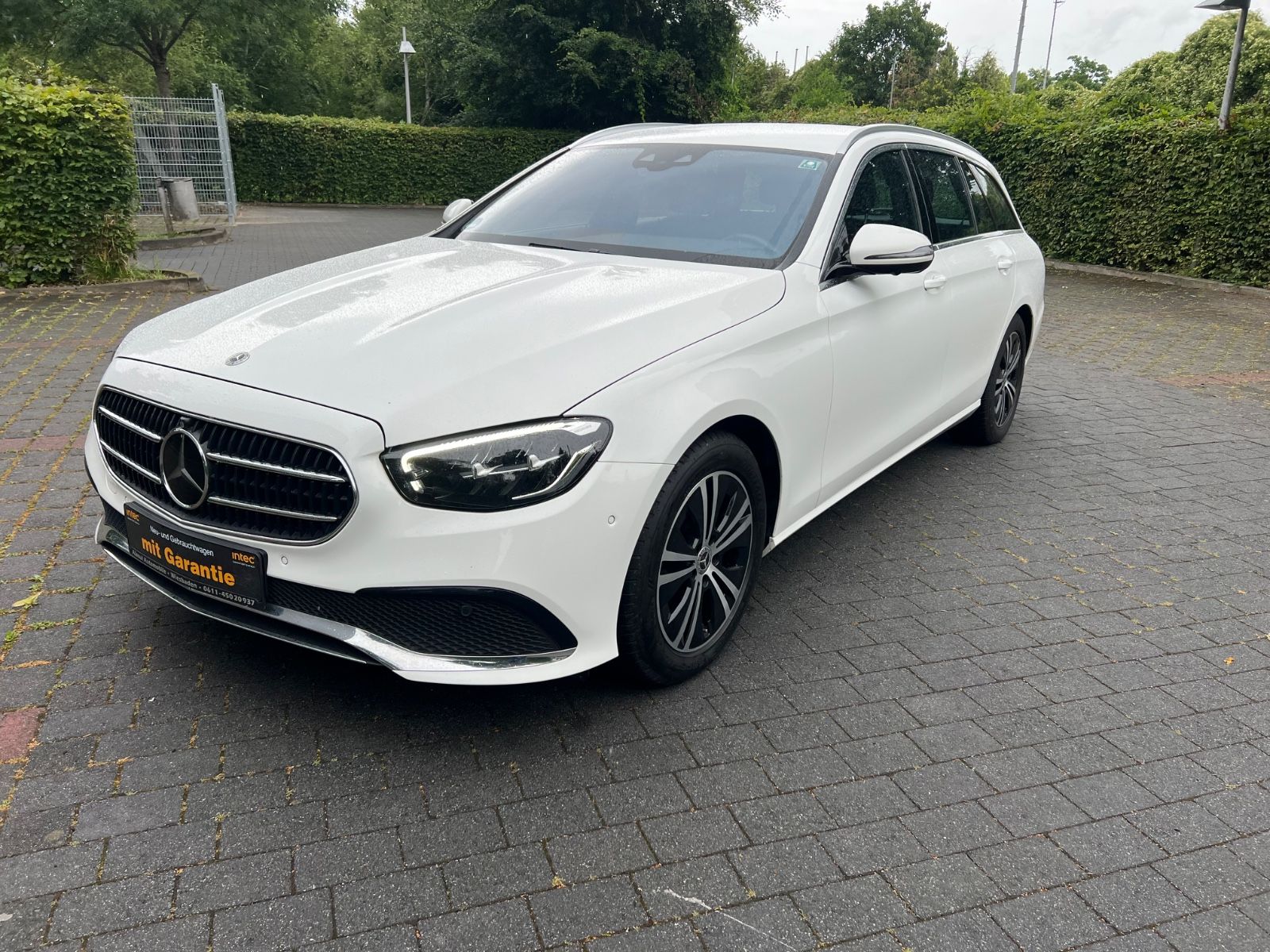 MERCEDES-BENZ E 220 E -Klasse T-Modell E 220 d