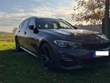 BMW 320d Touring M/HeadUP/Pano/ TÜV+Service NEU - BMW 320: Leder, Standheizung