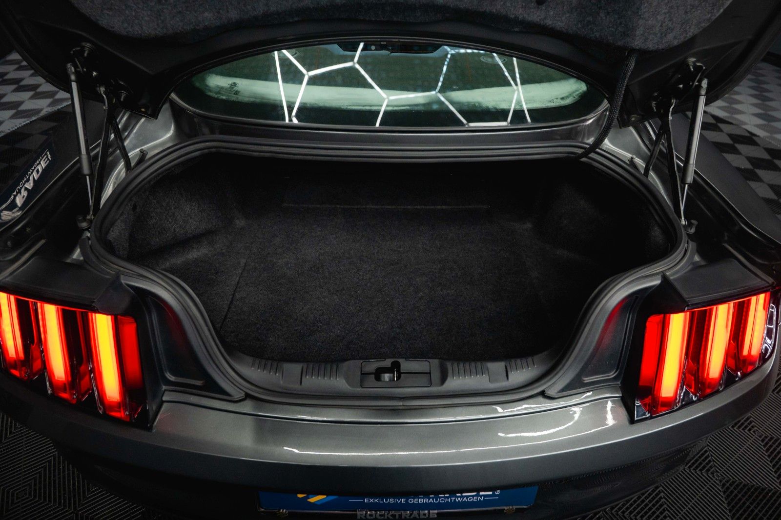 Fahrzeugabbildung Ford Mustang 5.0 V8 GT 500 Coupe Night-Paket *LED*