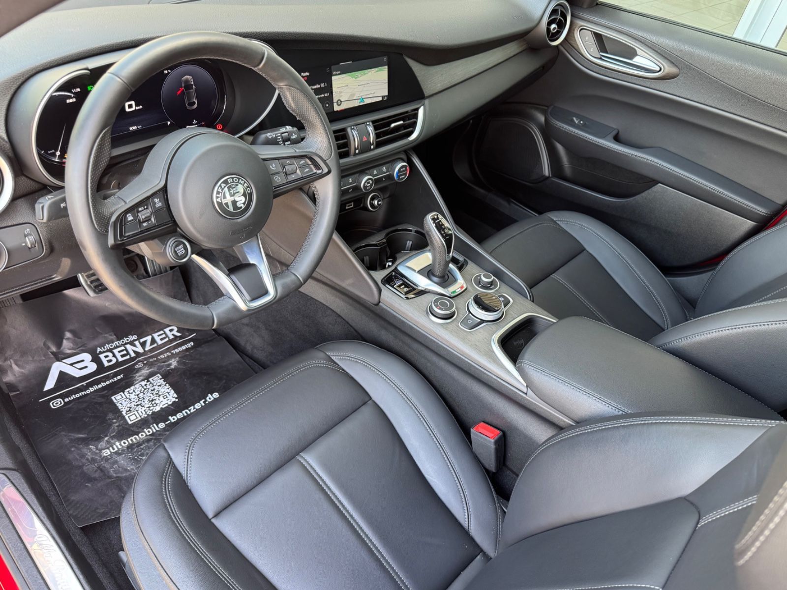 Fahrzeugabbildung Alfa Romeo Giulia Ti Q4/MEMORY/ACC/NAVI/KAMERA/LEDER/