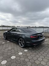 Audi S5 3.0 TFSI tiptronic quattro  - Audi S5 mit Benzin-Antrieb: Leder, Sportwagen
