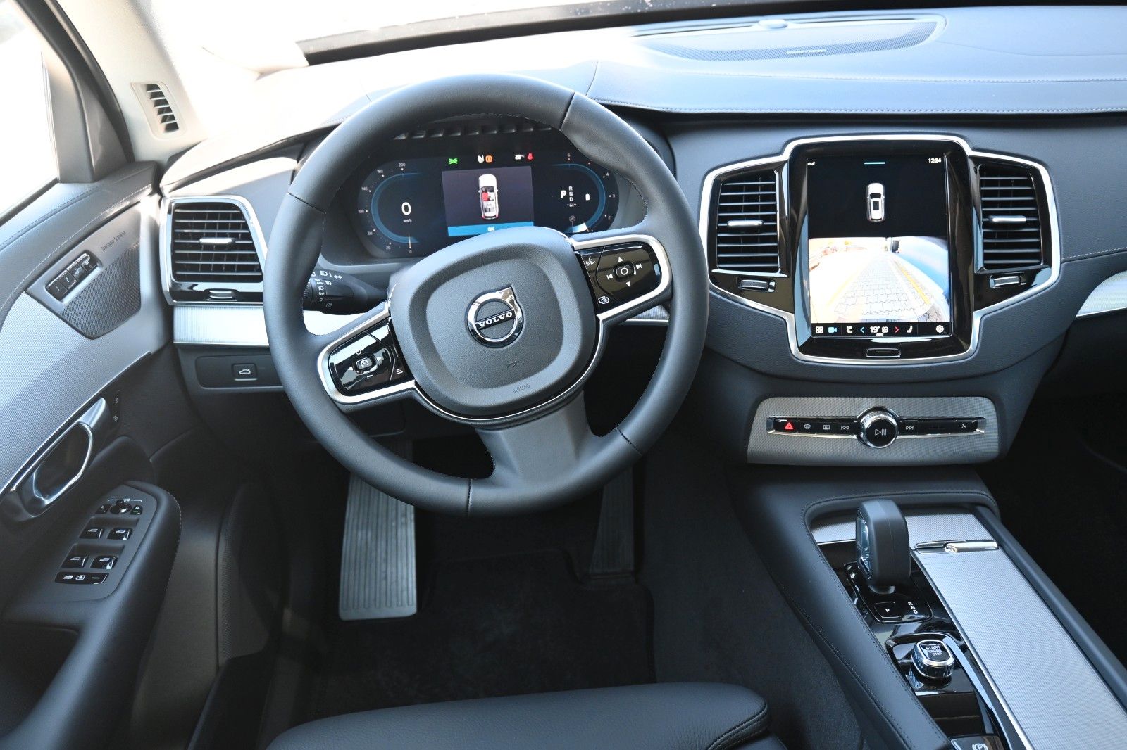 Fahrzeugabbildung Volvo XC90 B5 D AWD Plus Bright