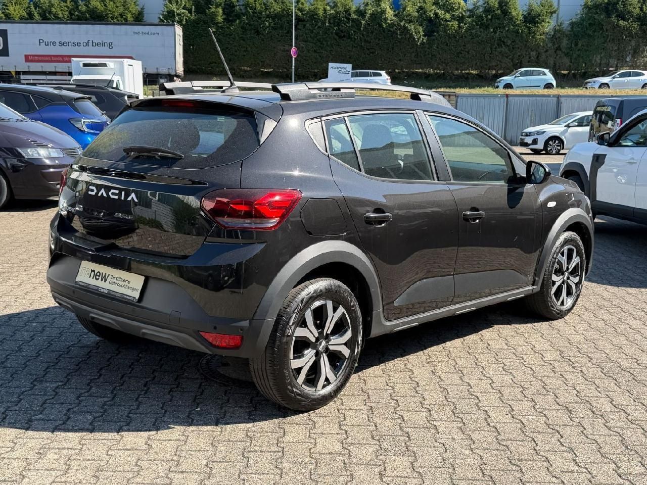 Fahrzeugabbildung Dacia Sandero Stepway Expression TCe 100 Eco-G (LPG)