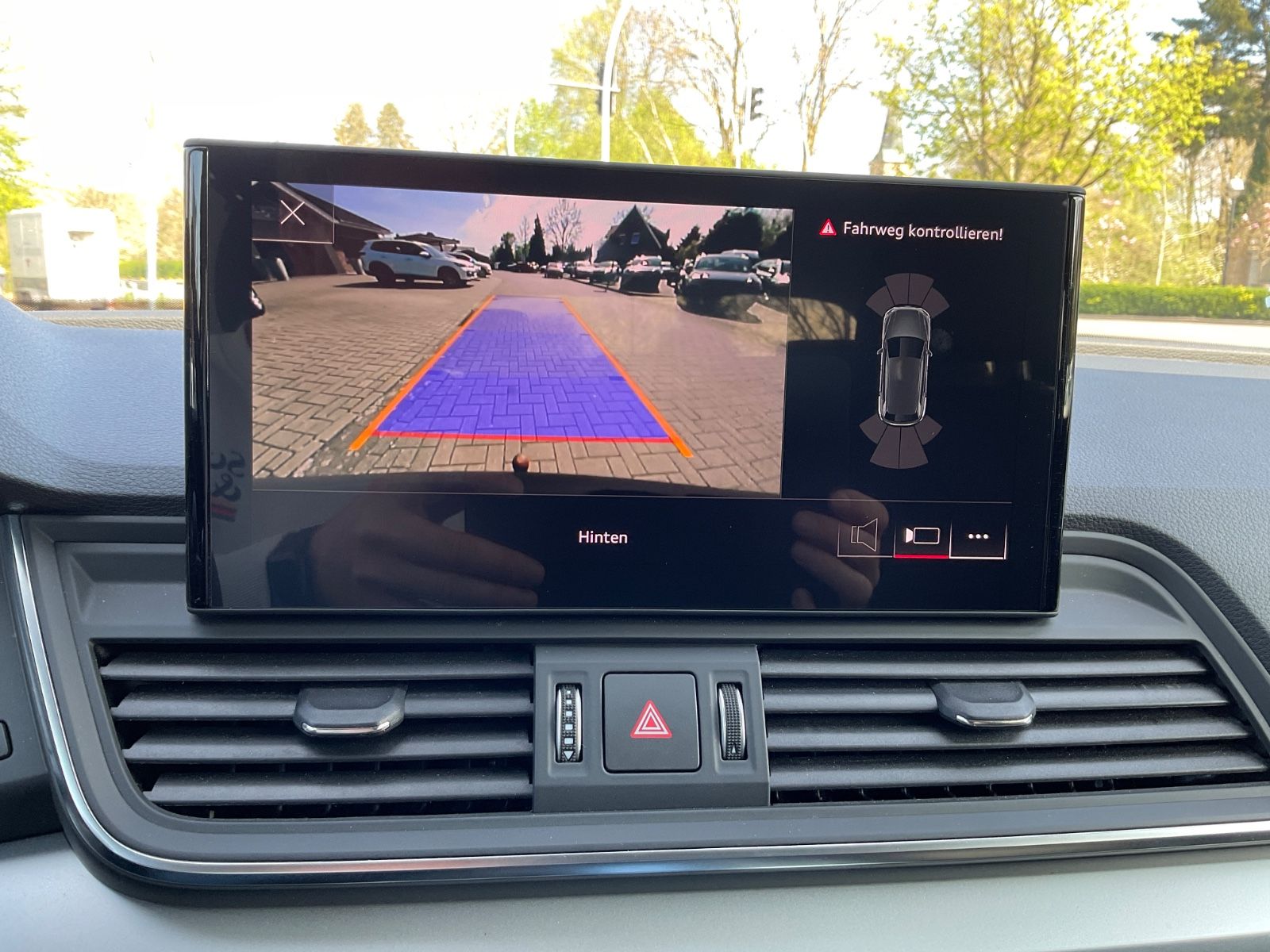 Fahrzeugabbildung Audi Q5 40 TDI S tronic quattro,Kamera,AHK,Navi,ACC