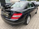 Mercedes-Benz C 300 4MATIC-AVANTGARDE-AUTOM-PANO-NAVI-AHK-V6 - Mercedes-Benz C 300 in Düsseldorf