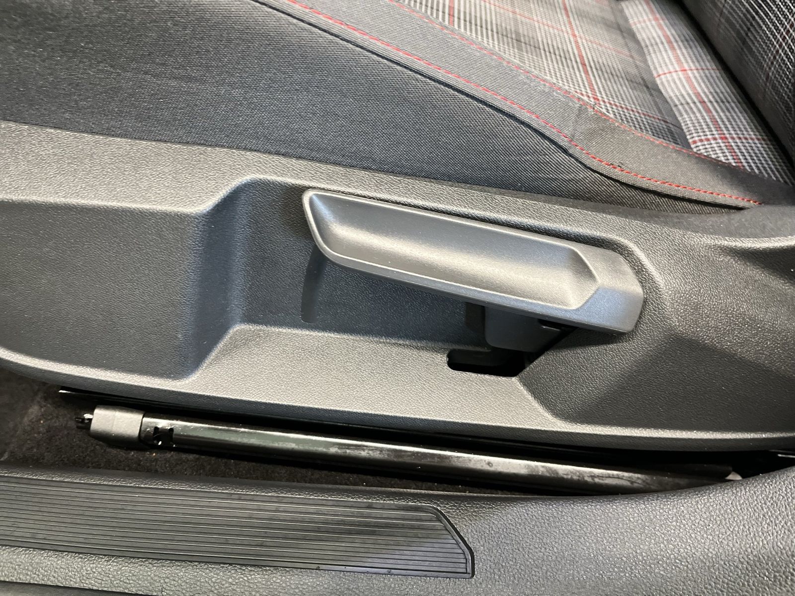 Volkswagen Golf - Bild 11