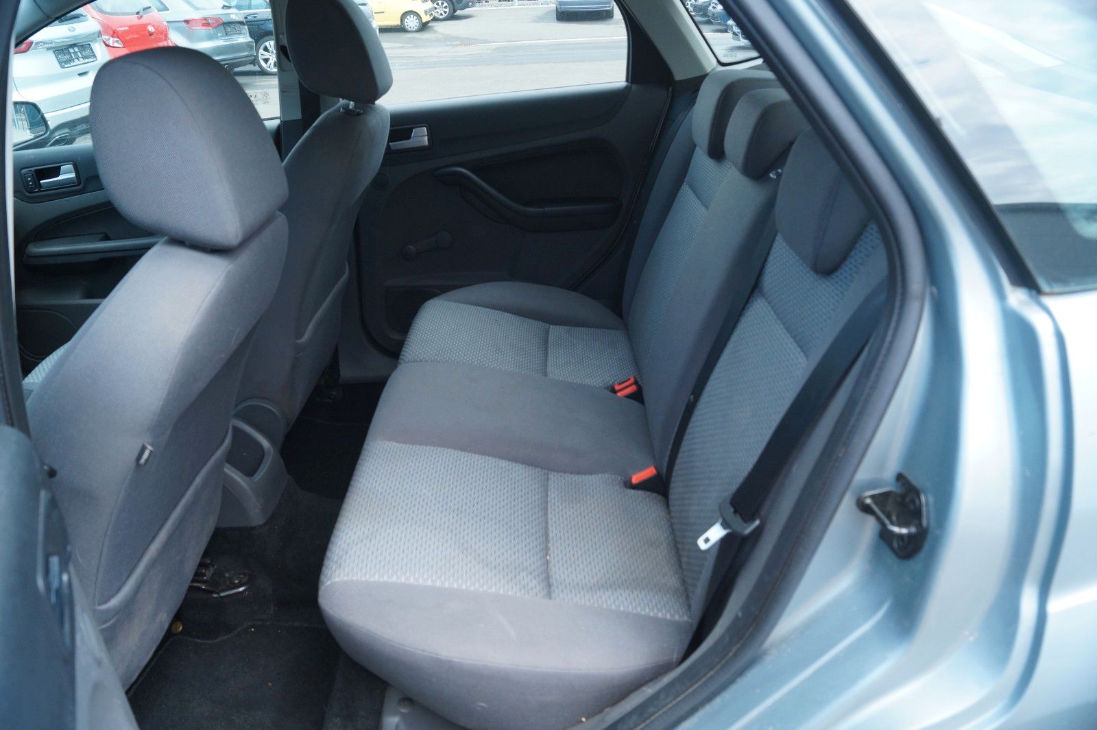 Fahrzeugabbildung Ford Focus Lim. Trend