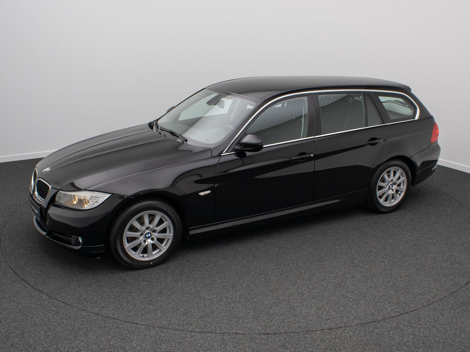 Fahrzeugabbildung BMW 316d Touring PDC KlimaAut Tempomat Multilenkrad