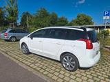 Peugeot 5008  Allure BlueHDi Pano Head Up 8-fach - Peugeot 5008: Kleinbus