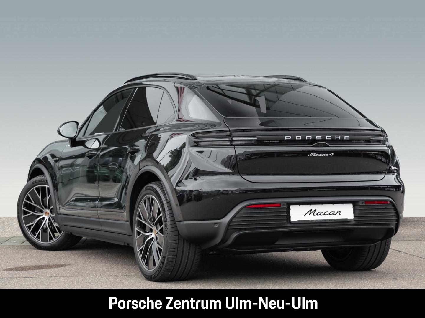 Porsche Macan 4 BOSE Panoramadach Abstandstempomat LED
