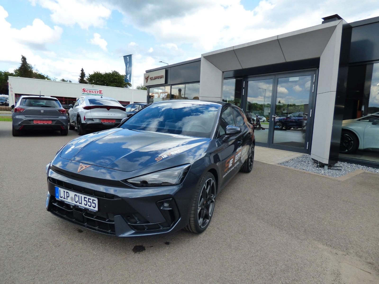 Cupra Leon 1.5 DSG MATRIX NAVI KAMERA IPA DCC ACC
