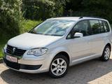Volkswagen Touran 1,6 Trendline 7-Sitzer+Tempomat+Alu !!! - gebrauchte VW Touran aus dem Jahr 2008