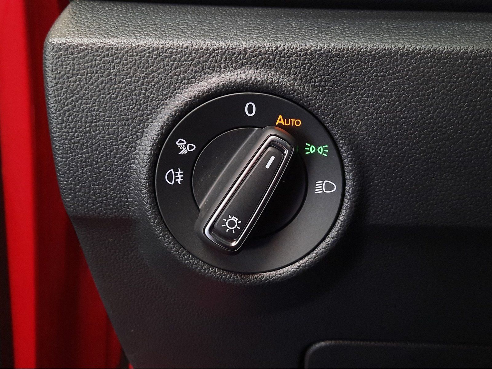 Fahrzeugabbildung Volkswagen T-Roc Style TSI *AHK*Navi*LED*PDC*Sitzhzg*ACC*