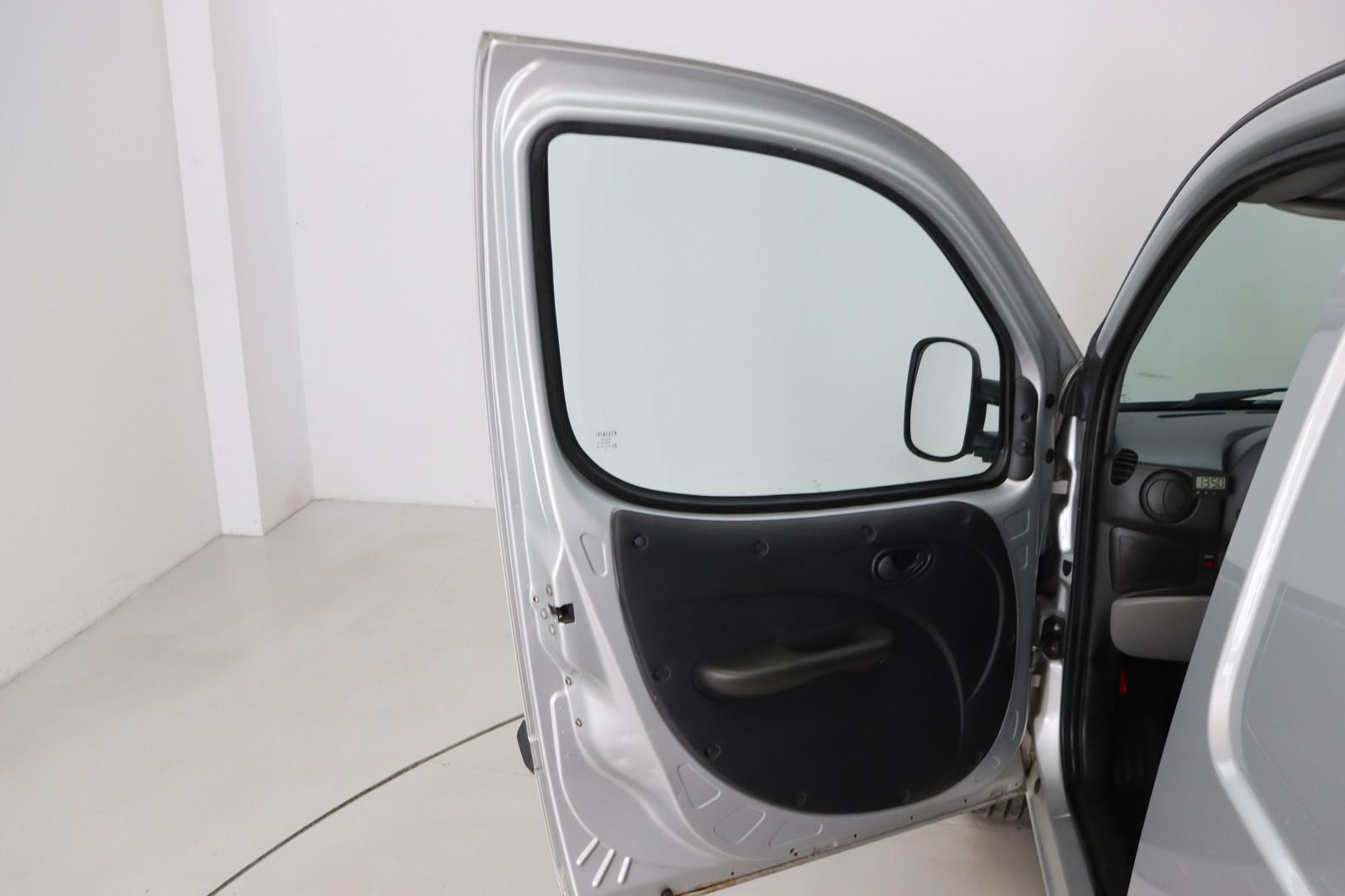 Fahrzeugabbildung Fiat Doblo Cargo 1.3 JTD MAXI Kühlwagen