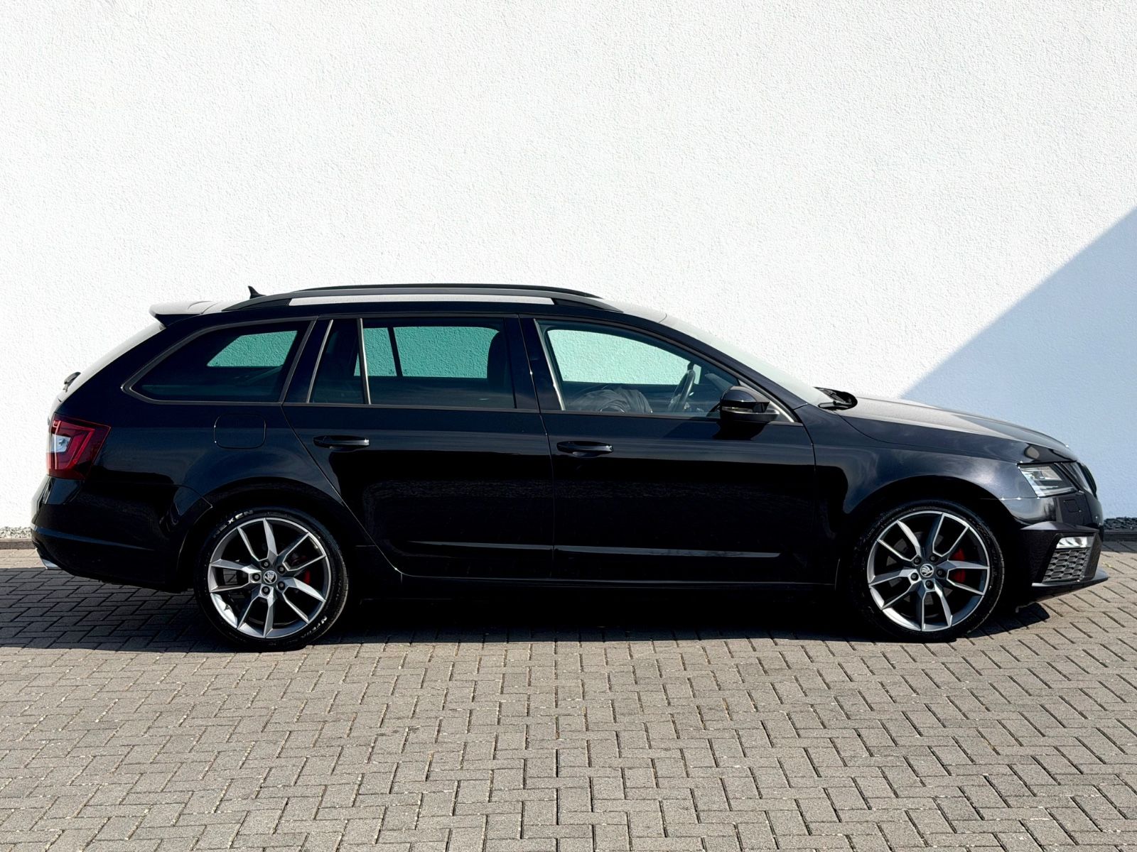 Skoda Octavia Combi RS 2.0 TDI DSG 4x4 LED ACC CAM foto 4