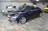 Mercedes-Benz E 200 Coupé SPORTPAKET AUTOMATIK - blaue Mercedes-Benz E-Klasse