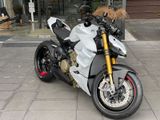 Ducati Streetfighter V4 S/NUR 250km/FULL CARBON/TÜV NEU - Angebote entsprechen deinen Suchkriterien