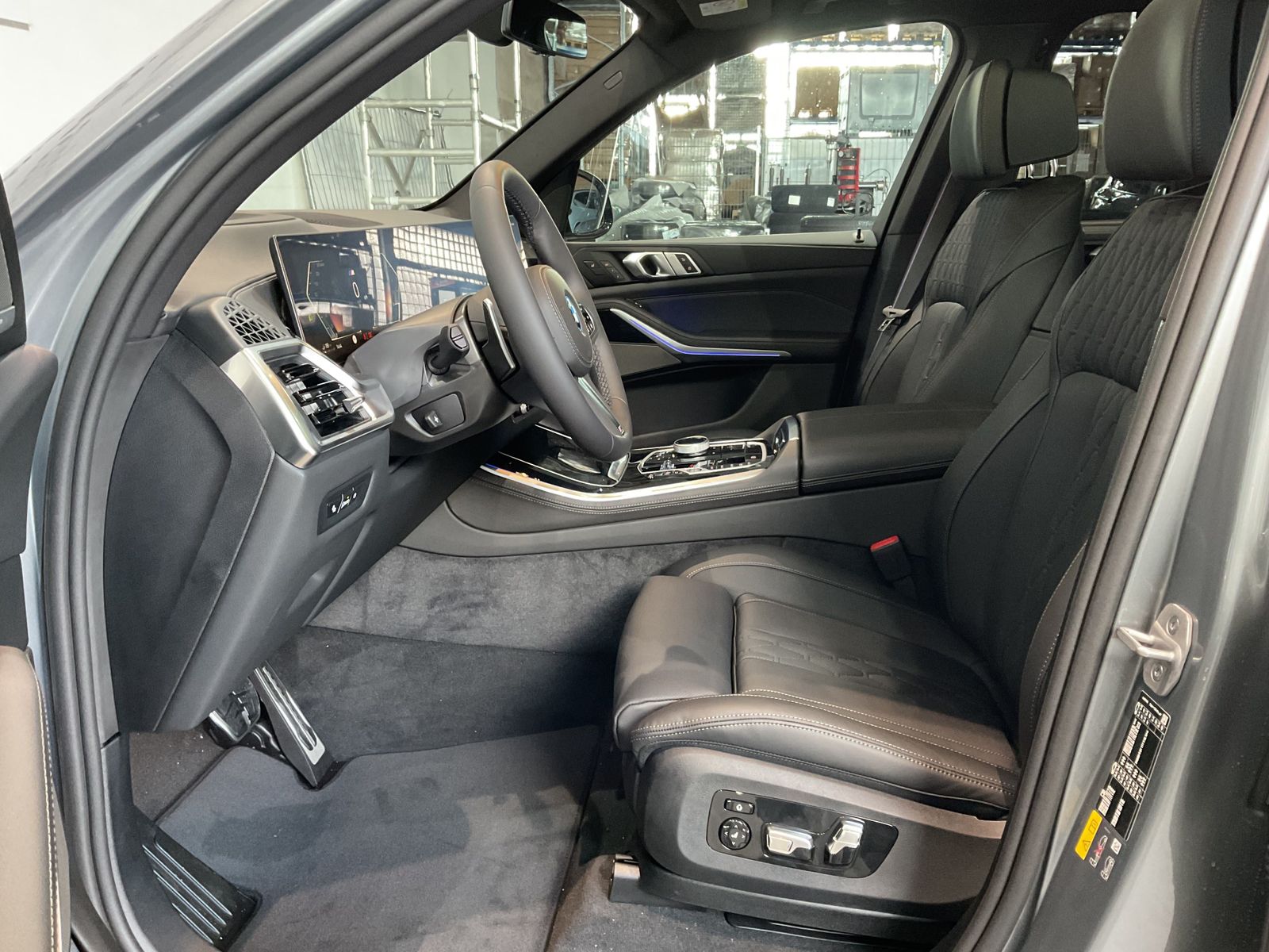Fahrzeugeinzelansicht 11 Fahrzeugabbildung BMW X5 xDrive50e Soft-Close, Massagefunktion vorne