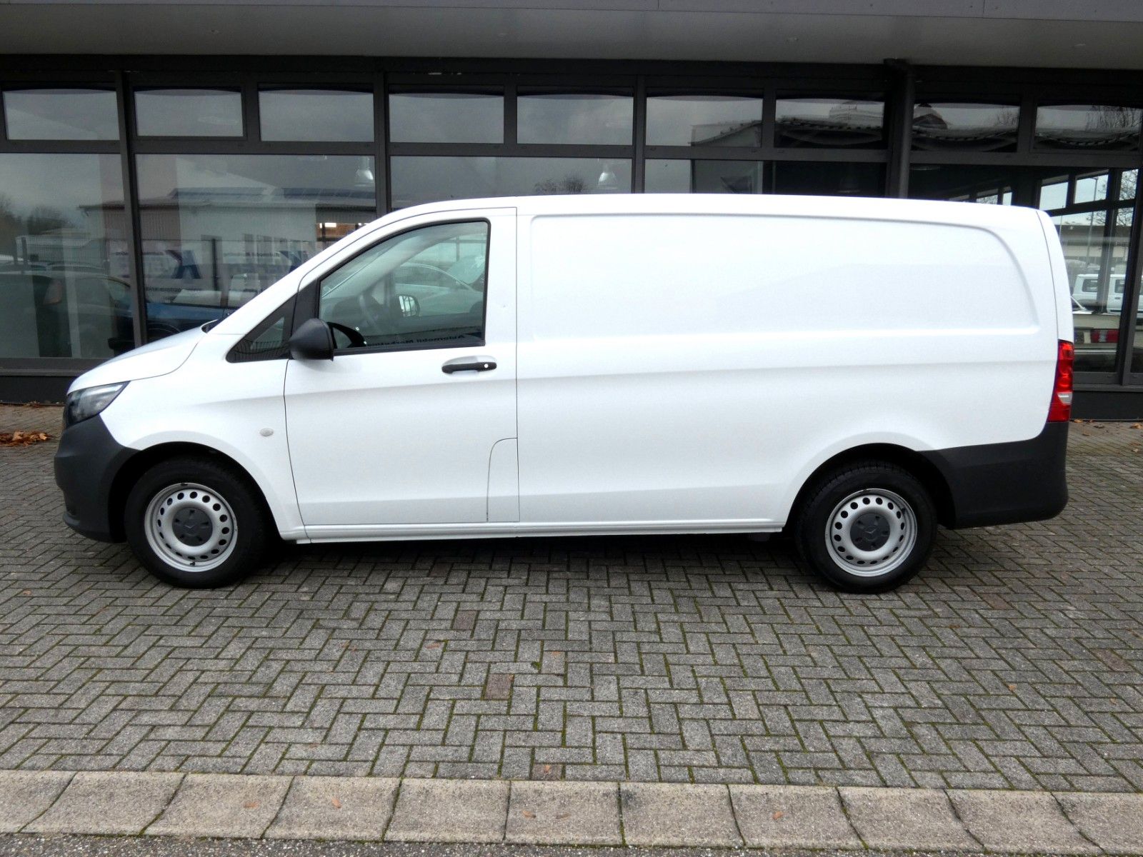 Mercedes-Benz Vito 116 CDI Kasten lang*Klima*Navi*AHK* foto 4