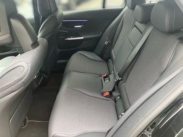 Mercedes C 200 - 8