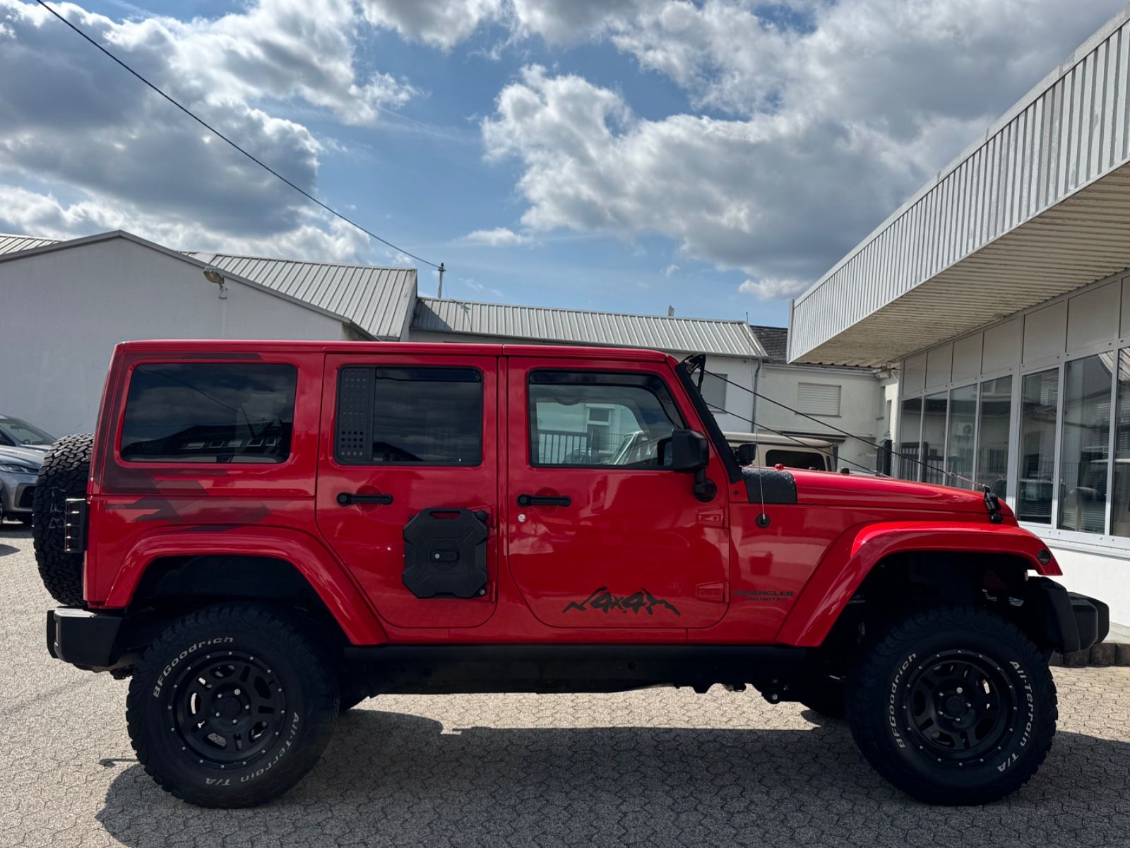 Fahrzeugabbildung Jeep Wrangler Unlimited Night Eagle/SOFT-Top/Daystar/