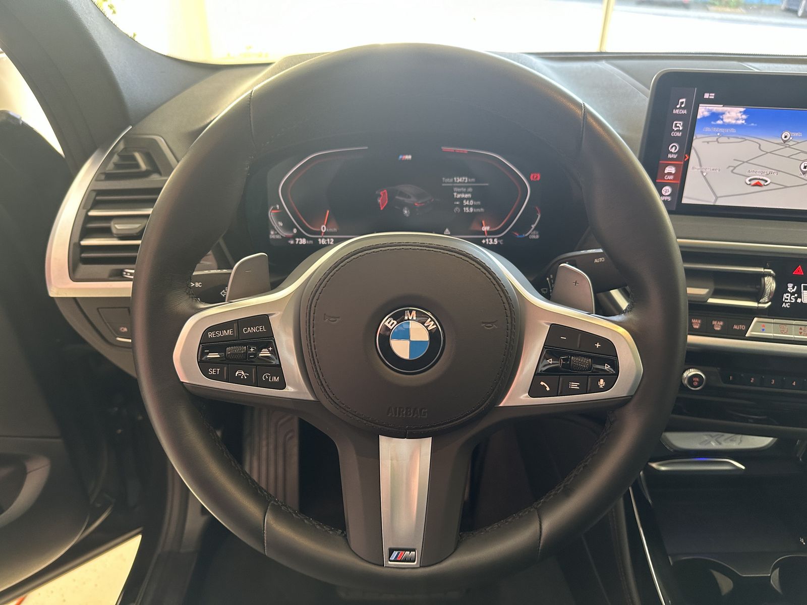 Fahrzeugabbildung BMW X4 xDrive 30 d M Sport PANO*MATRIX*HIFI*PROF*21"