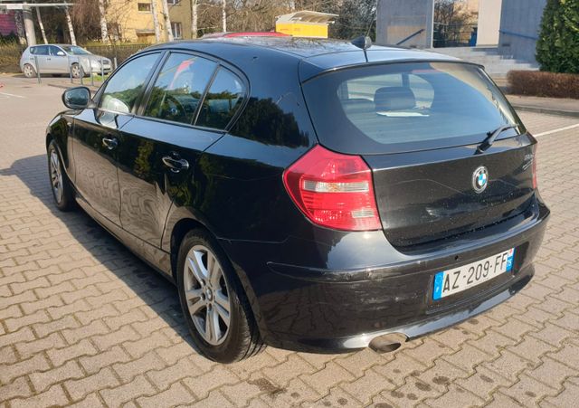 BMW 118 Baureihe 1 Lim. 118d AUT /LIFTING/