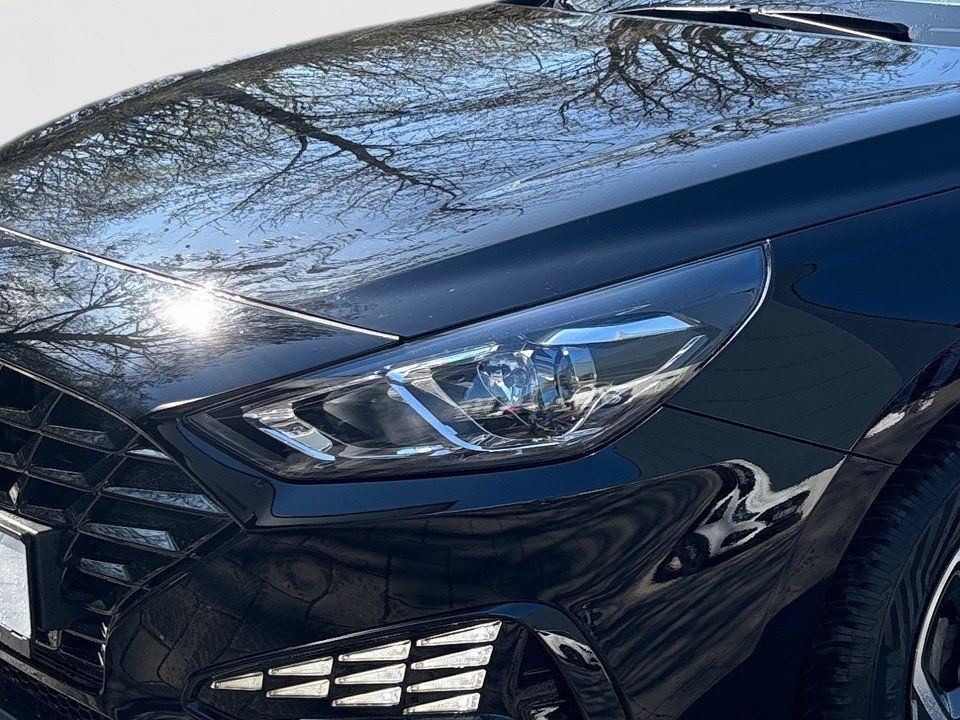 Fahrzeugabbildung Hyundai i30 5-Türer1.5 Benzin Turbo 160PS 7-DCT (48V) Ed