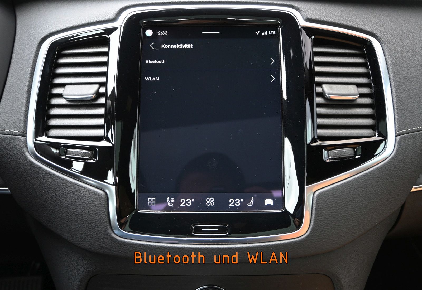 Fahrzeugabbildung Volvo XC90 B5 D AWD Plus Dark °ACC°AHK°PANO°STANDHEIZ°