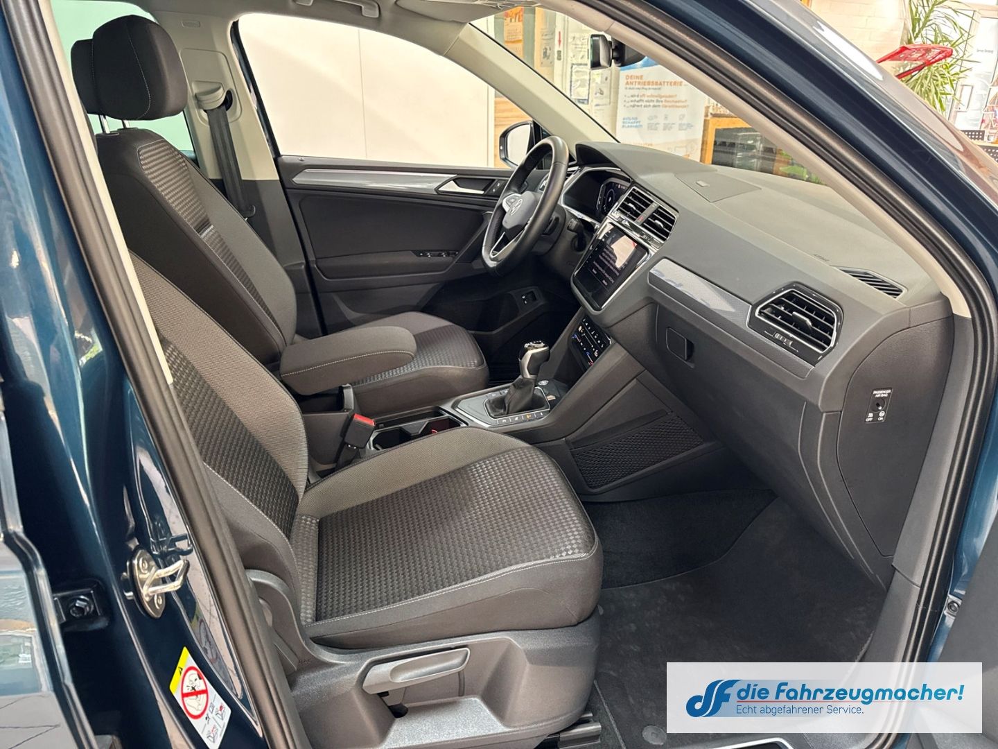 Fahrzeugabbildung Volkswagen Tiguan Active eHybrid Navi Digitales Cockpit 360