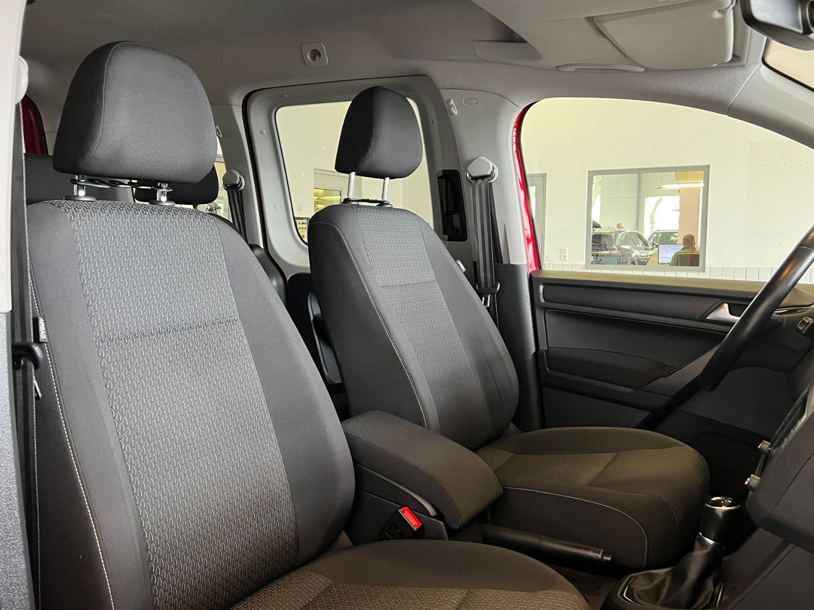 Fahrzeugabbildung Volkswagen Caddy Trendline 1.4 TSI *AHK, Navi, Klima, Sitzh
