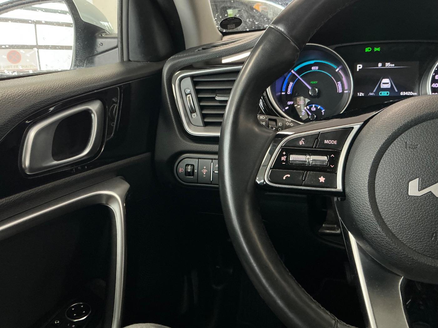 Kia cee'd SW 1.6 PHEV Vision LED+SHZ+2xKlima+LM