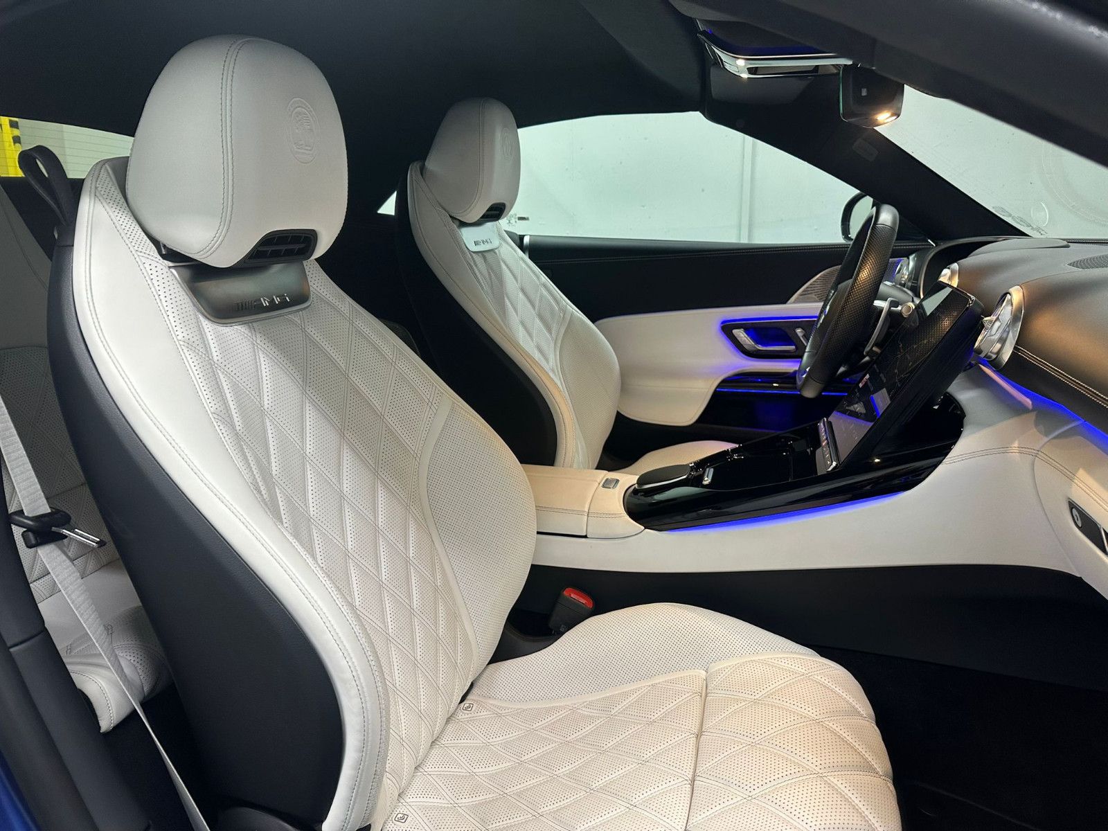 Fahrzeugabbildung Mercedes-Benz SL 63 AMG 4MATIC+ *KERAMIK*MANUFAKTUR*CARBON*TV*