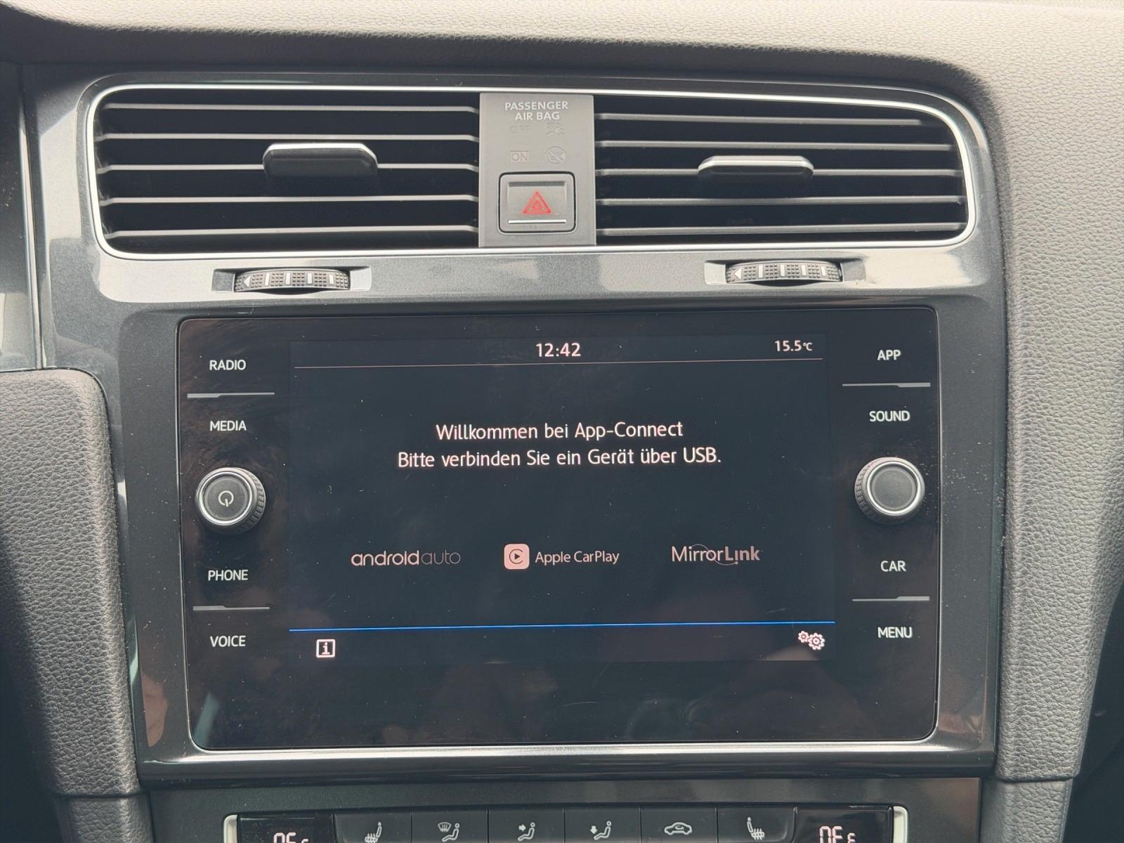 Volkswagen Golf VII Lim+Kamera+Carplay+AHK+