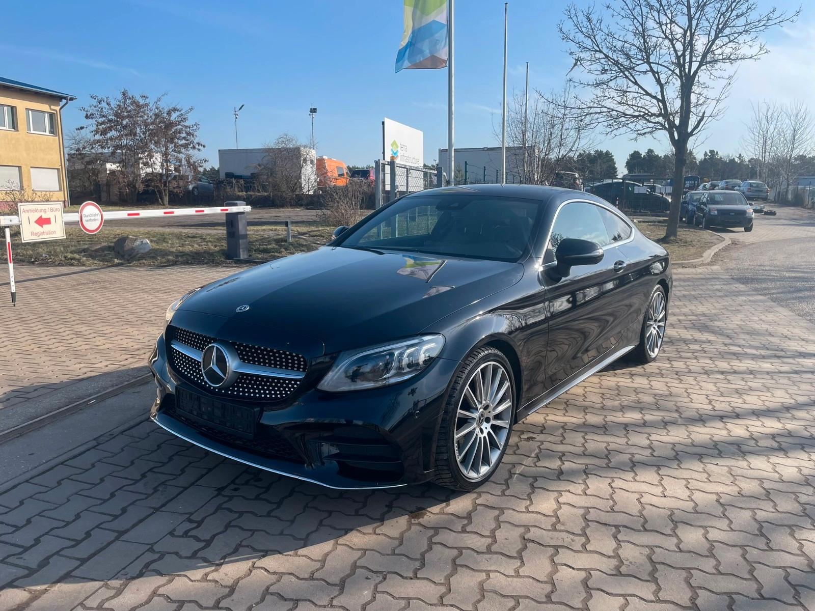 Mercedes-Benz C 200 AMG Line-Benzin-Automatik-Navi-Kamera