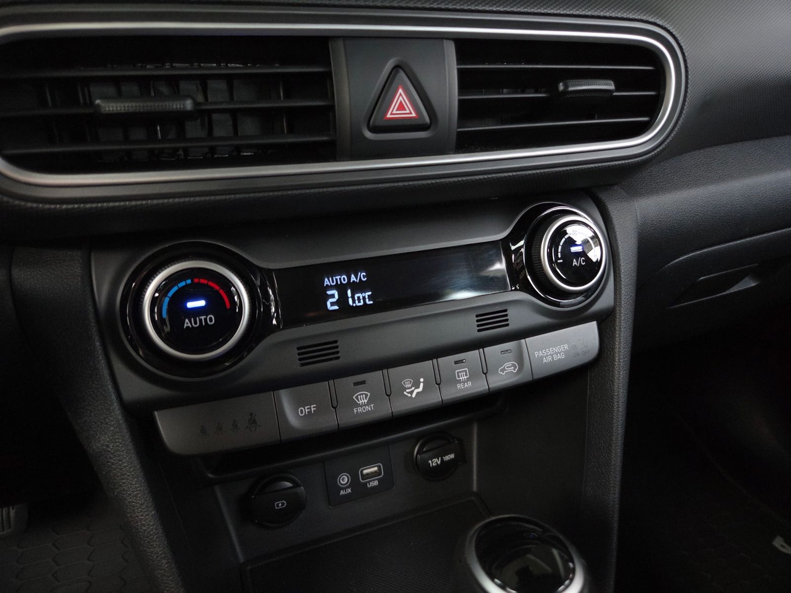 Fahrzeugabbildung Hyundai KONA Trend 1.6 T-GDI 2WD NAVI SHZ LKHZ RFK