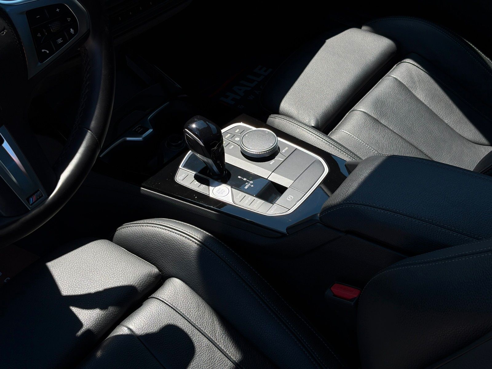 Fahrzeugabbildung BMW 218i Gran Coupe M Sport Shadow Pano HiFi KZG LHZ