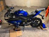 Yamaha YZF R125 - YAMAHA 2009 YZF R125