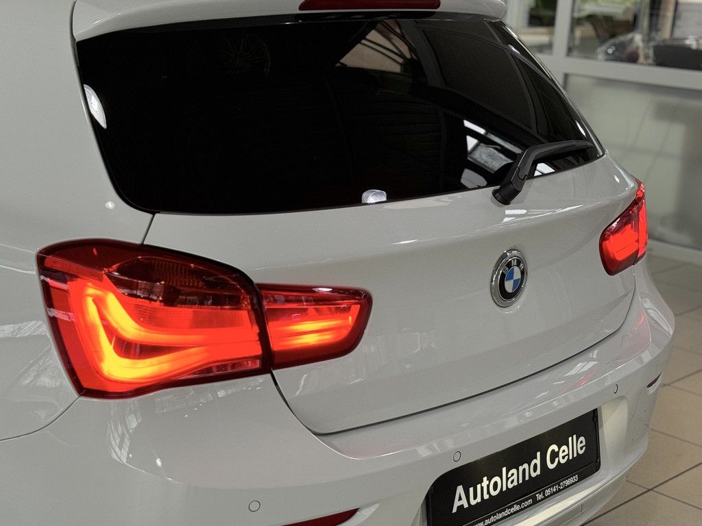 Fahrzeugabbildung BMW 120i Advantage SitzhzgPDC AHK Navi Tempomat