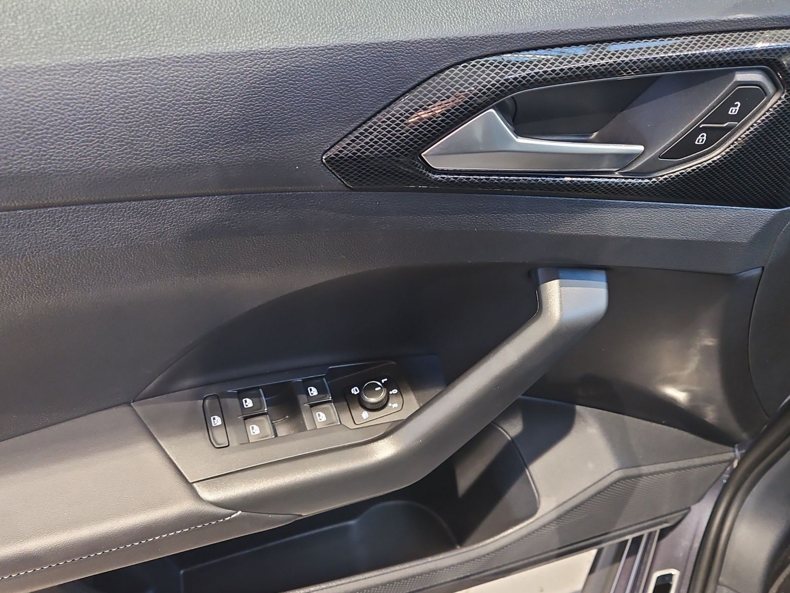 Volkswagen T-Cross - Bild 17