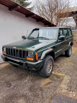 Jeep Cherokee XJ 4.0 Facelift - Jeep Cherokee mit Benzin-Antrieb: Geländewagen, 4.0